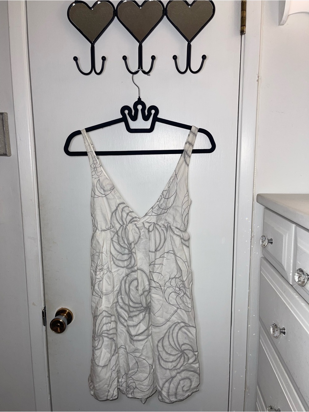EUC Old Navy White Dress with Gray Swirl Print